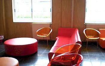 Residencia Universitaria Resa Siglo Xxi Διαμέρισμα *