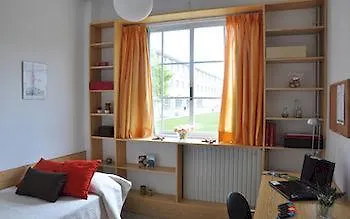 Residencia Universitaria Resa Siglo Xxi Apartmán